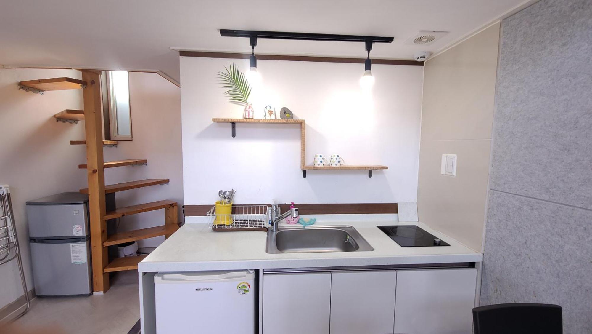 Вилла Jeju Hyeun'S House Экстерьер фото